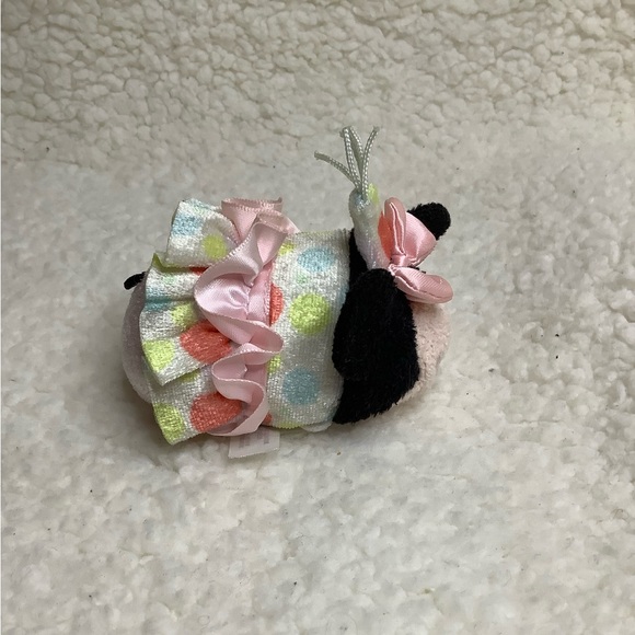 Disney Tsum Tsum Birthday Minnie Mouse Tiny Plush Stuffed Toy - Picture 3 of 7